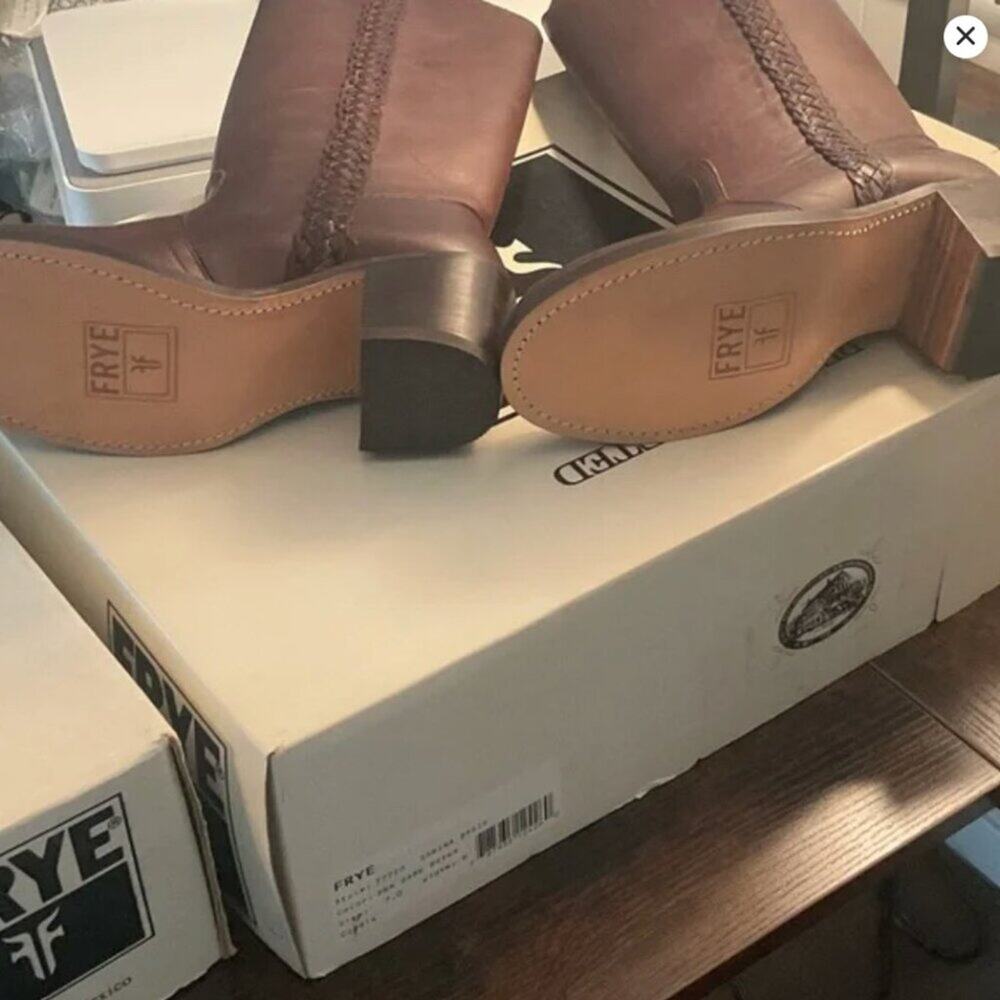 FRYE Sabrina braided Campus Round Toe Tall leather boots size 7 - Picture 3 of 7